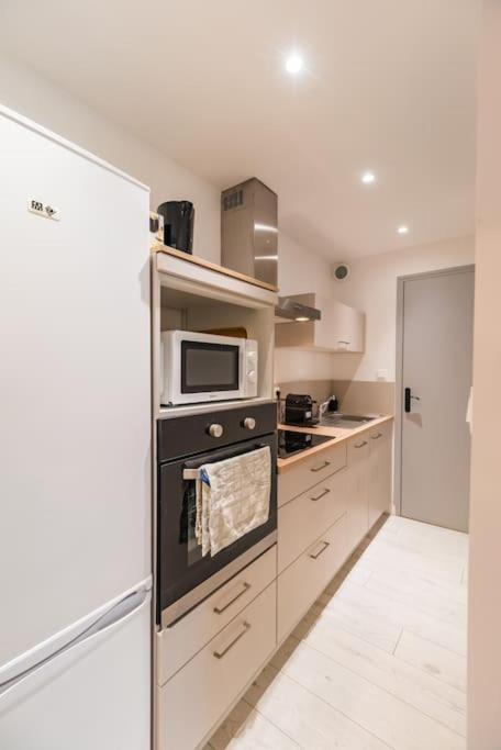 Appartement Spacieux T2 Proche Plages Cote De Granite Rose *