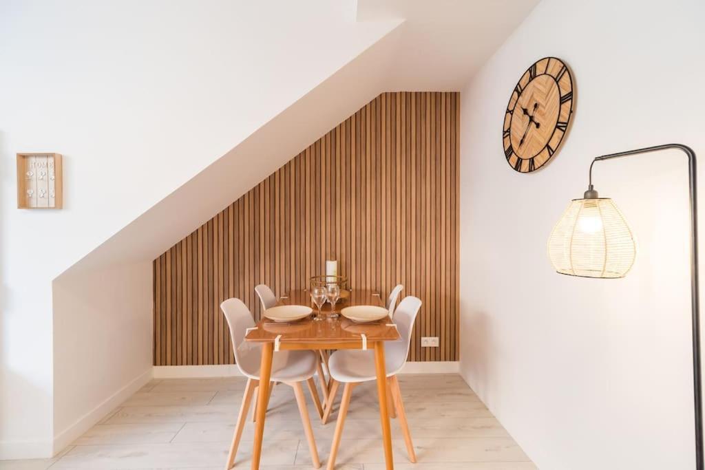 Apartment Spacieux T2 Proche Plages Cote De Granite Rose