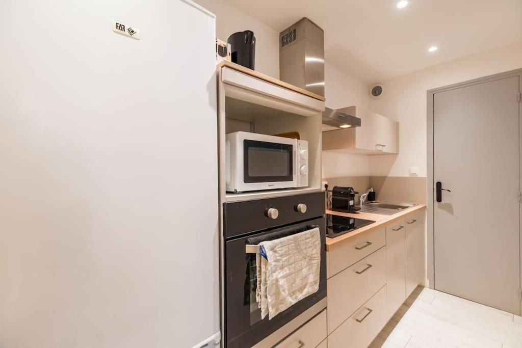 Spacieux T2 Proche Plages Cote De Granite Rose Apartamento *